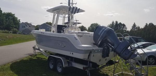 2021 Robalo boat for sale, model of the boat is R242 & Image # 4 of 24