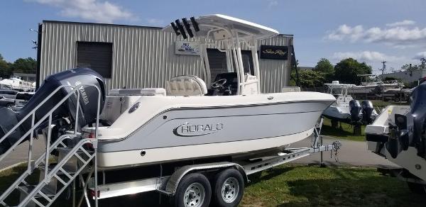 2021 Robalo boat for sale, model of the boat is R242 & Image # 5 of 24