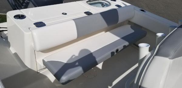 2021 Robalo boat for sale, model of the boat is R242 & Image # 10 of 24