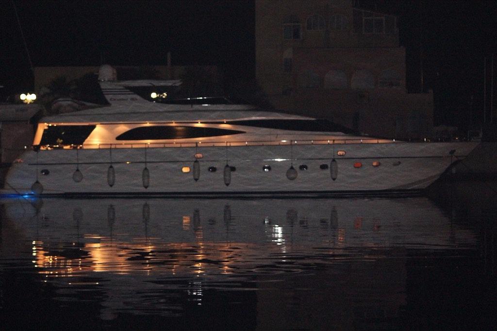 2002 Canados 80S Yacht For Sale in Sicily 2002 Canados 80S Yacht For Sale in Sicily