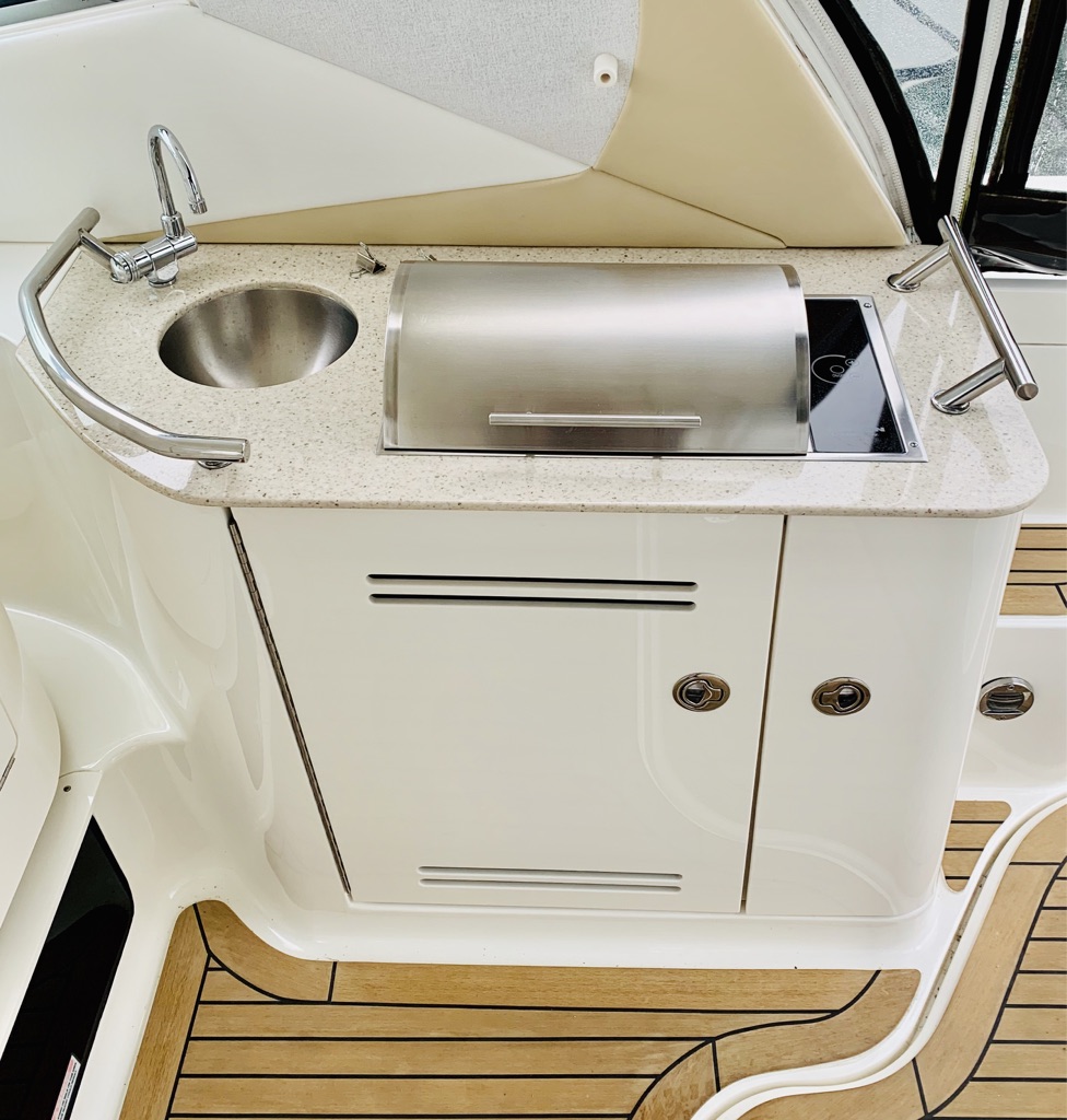 Yacht for Sale 35 Sea Ray Yachts Algonac, MI Denison Yacht Sales