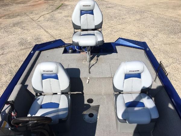2012 Tracker Boats boat for sale, model of the boat is Pro Team 175 TF & Image # 5 of 9