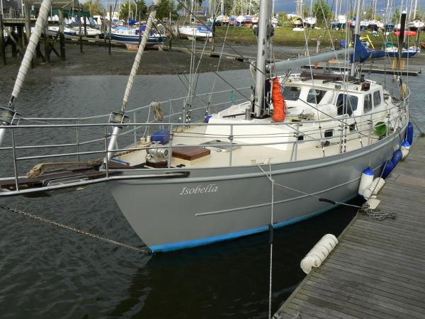 Fox's Yachts UK - New and Brokerage Boats For Sale