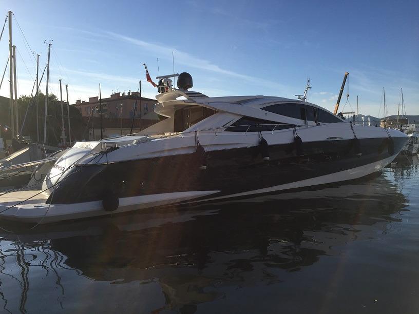 2009 Canados 90 Yacht For Sale in Cannes 2009 Canados 90 Yacht For Sale in Cannes