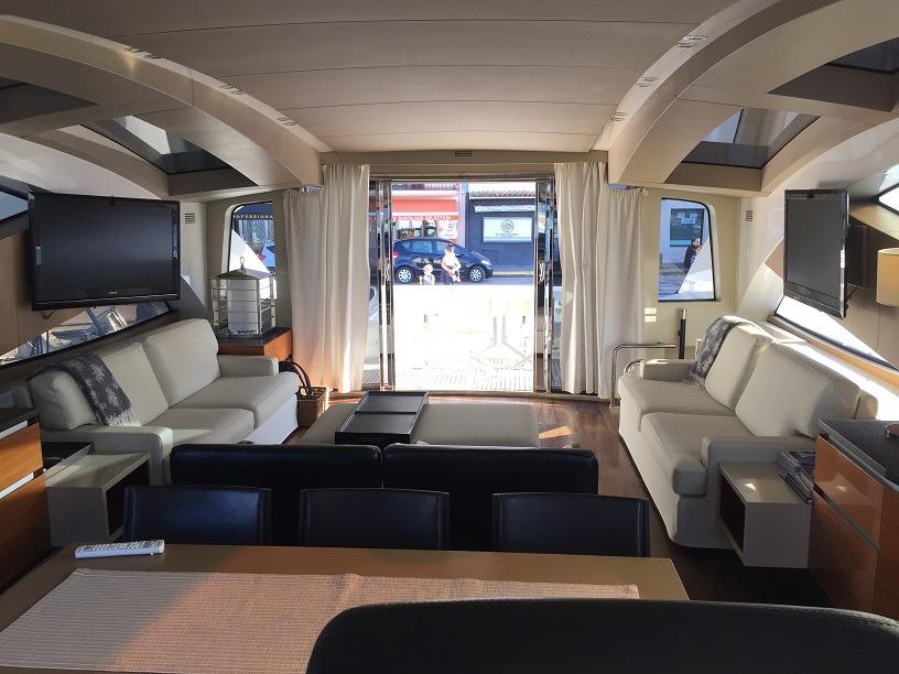 2009 Canados 90 Yacht For Sale in Cannes 2009 Canados 90 Yacht For Sale in Cannes