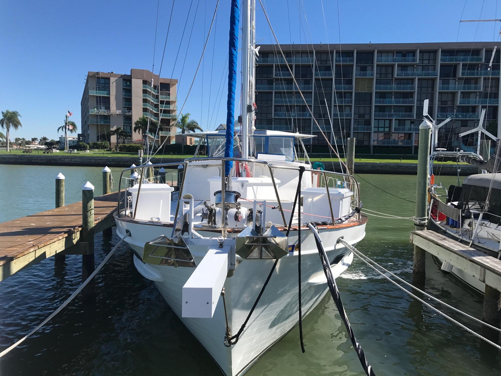 Titans's Siren Island Trader 1981 46 Motor Sailer 46 Yacht for Sale in US