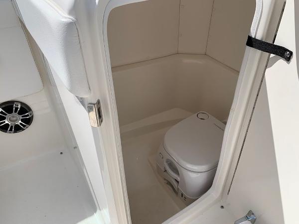 2019 Sea Ray boat for sale, model of the boat is SPX 230 OB & Image # 4 of 13