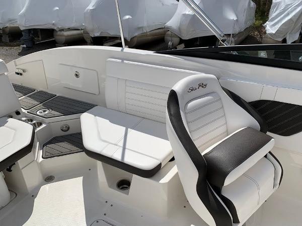 2019 Sea Ray boat for sale, model of the boat is SPX 230 OB & Image # 12 of 13