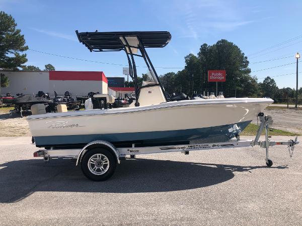 2021 Pioneer boat for sale, model of the boat is 180 Islander & Image # 4 of 24