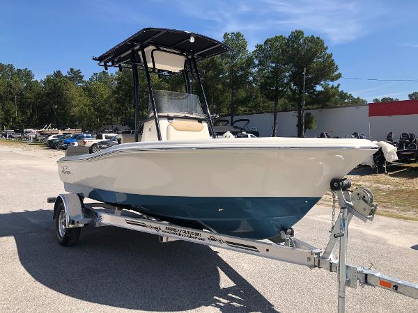 2021 Pioneer boat for sale, model of the boat is 180 Islander & Image # 5 of 24