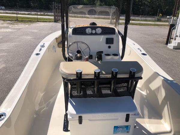 2021 Pioneer boat for sale, model of the boat is 180 Islander & Image # 9 of 24
