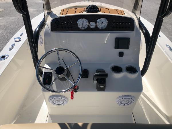 2021 Pioneer boat for sale, model of the boat is 180 Islander & Image # 17 of 24