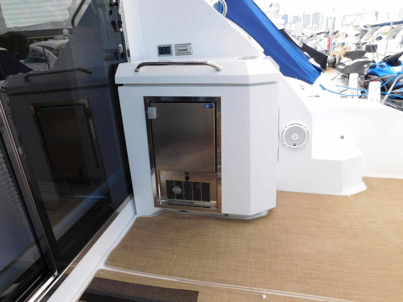 2013 Cruiser Yachts Cantius