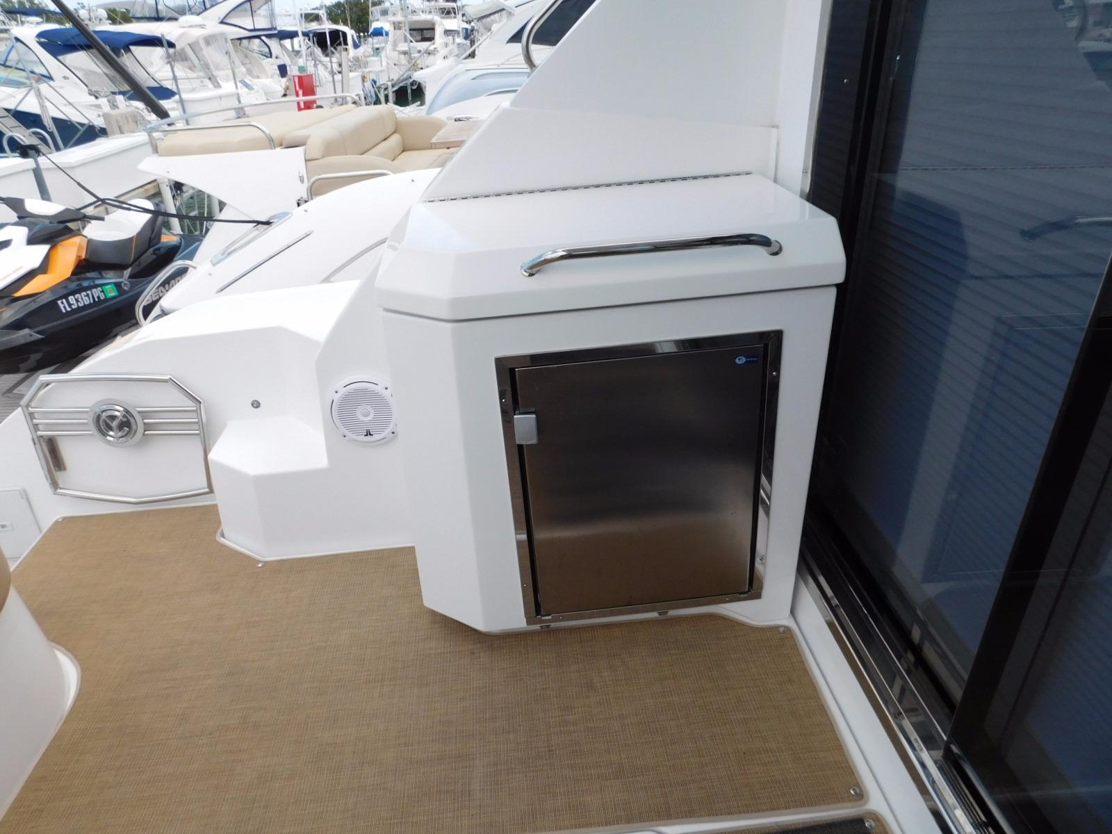 2013 Cruiser Yachts Cantius