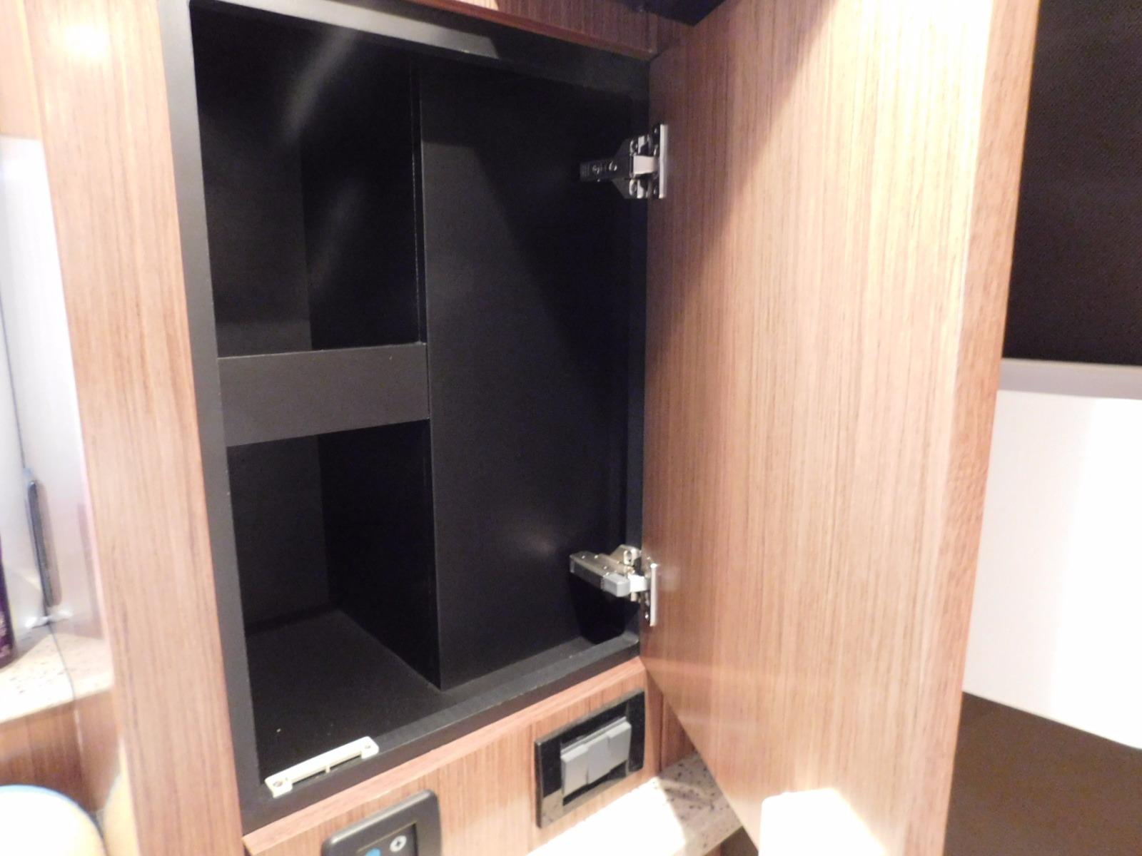 2013 Cruiser Yachts Cantius
