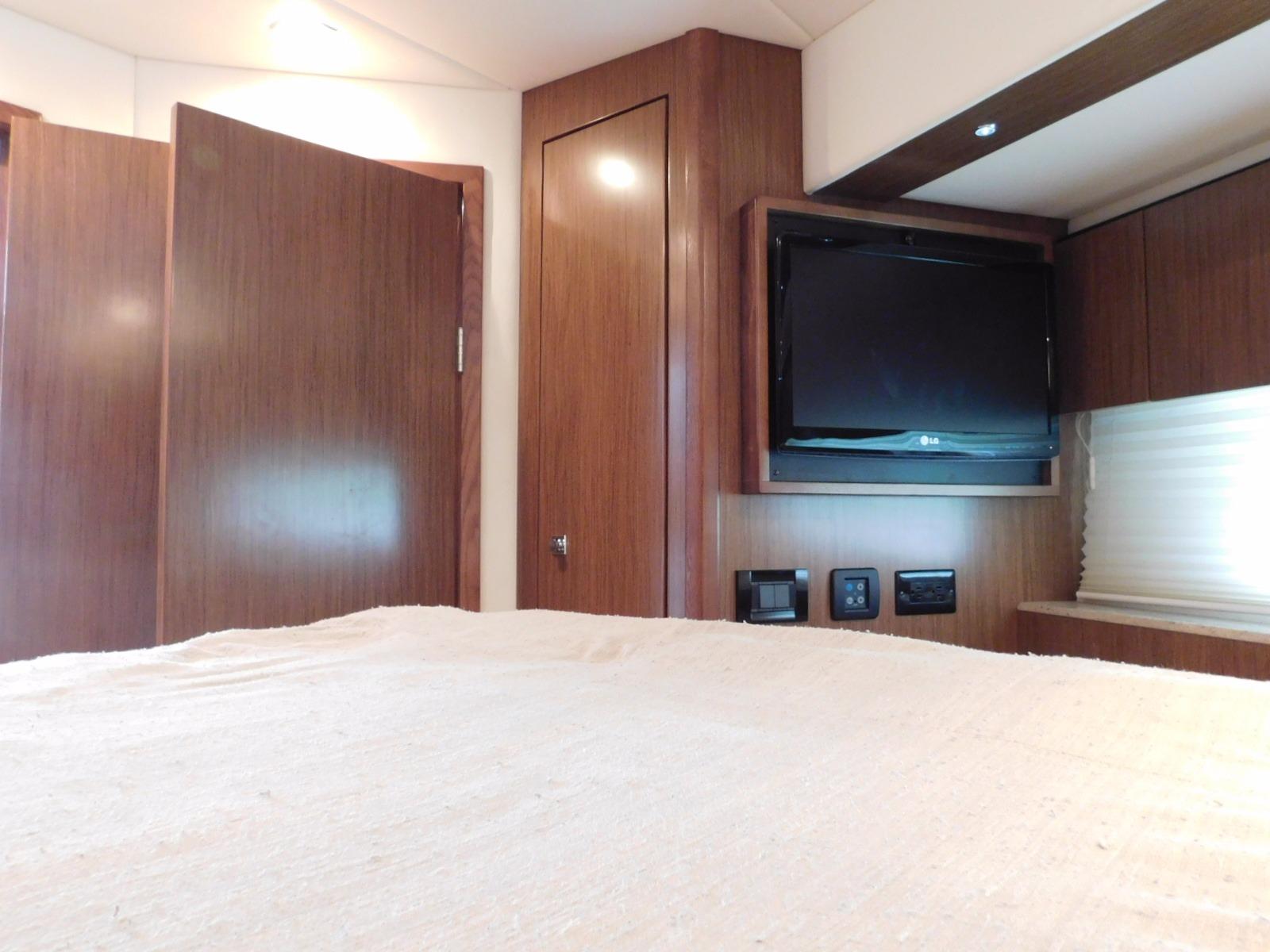 2013 Cruiser Yachts Cantius