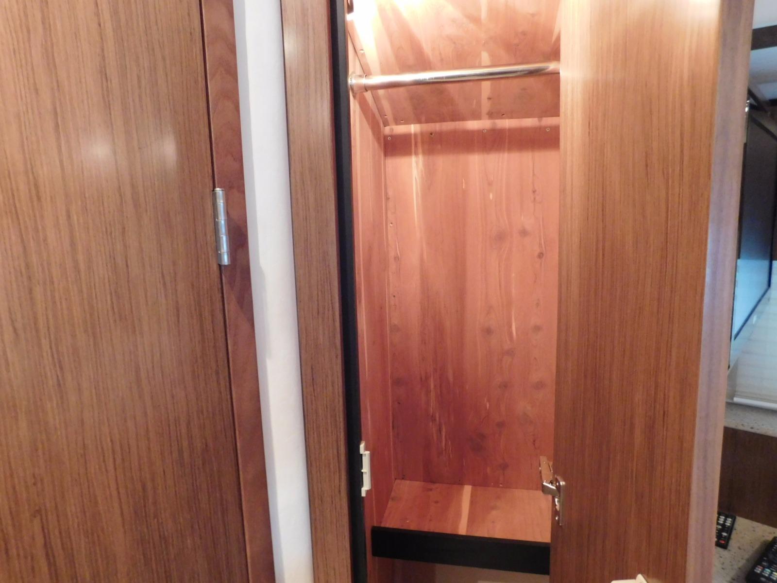 2013 Cruiser Yachts Cantius