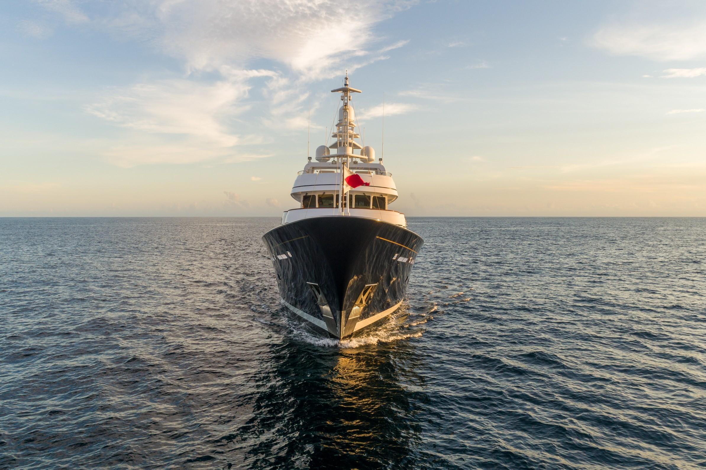 feadship expedition yacht