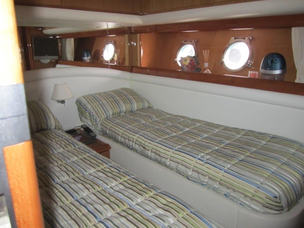 2006 Dominator 64 S Yacht For Sale in 2006 Dominator 64 S Yacht For Sale in