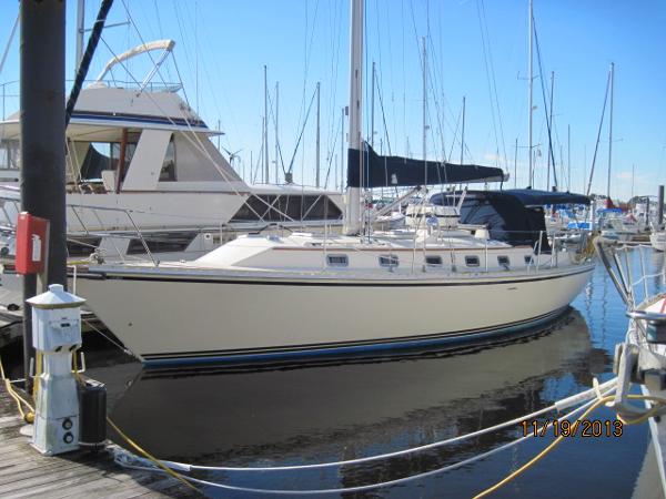 1999 Caliber 40 LRC for sale NC US - Neptune Yacht Sales