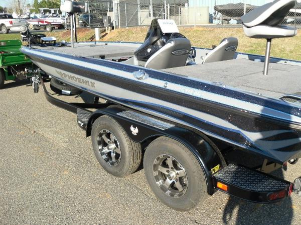 2020 Phoenix boat for sale, model of the boat is 920 Elite & Image # 2 of 21
