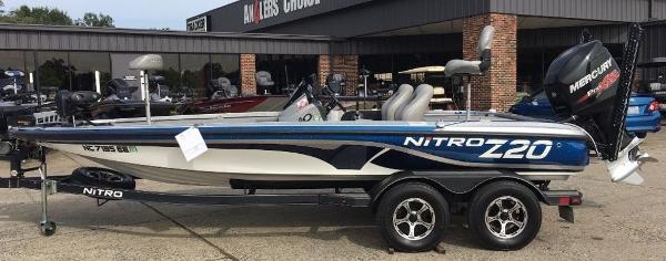 2017 Nitro boat for sale, model of the boat is Z20 Z-Pro Package & Image # 1 of 11