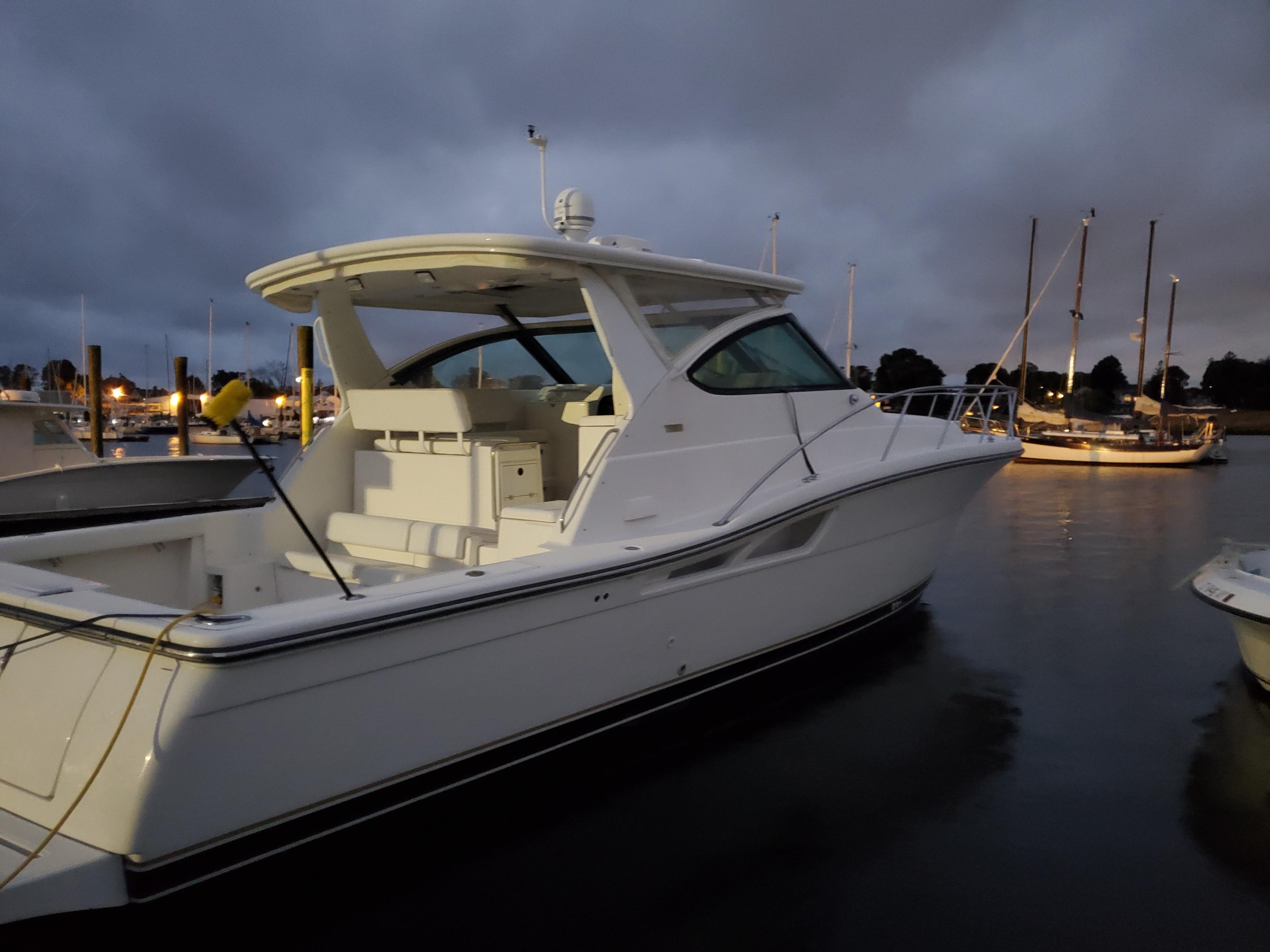 tiara yachts 42