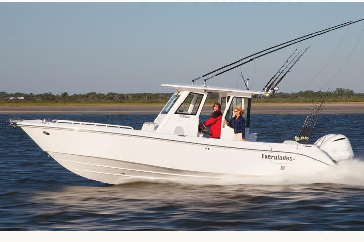 2015 Everglades 295 Pilot — Manufacturer Provided Image