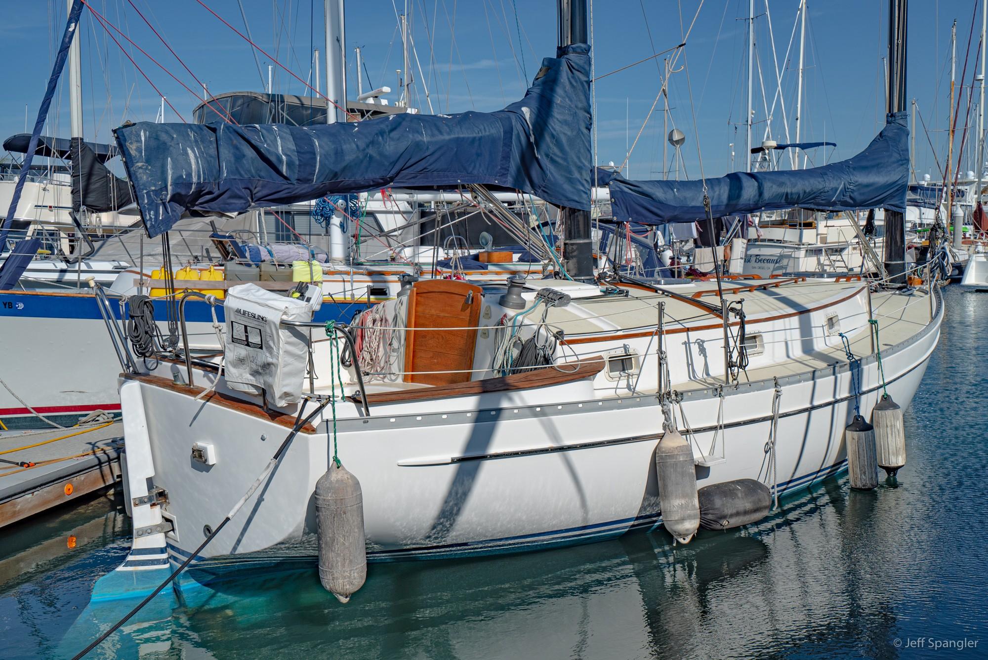 33 Freedom 33 Cat Ketch 1982 Seattle Yachts