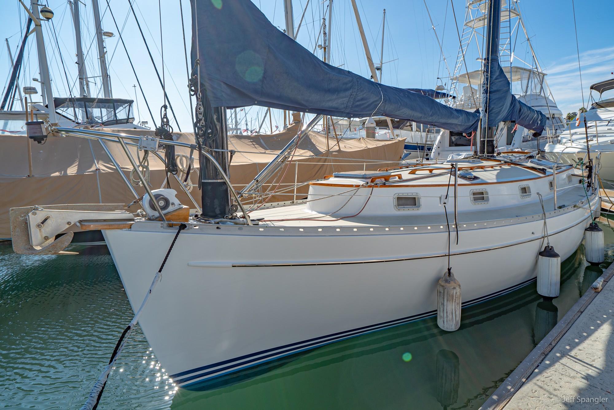 33' Freedom 33 Cat Ketch 1982 | Seattle Yachts