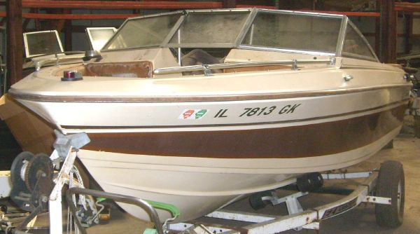 1983 Sun Runner boat for sale, model of the boat is 165V & Image # 1 of 3