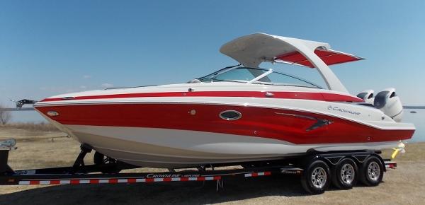 2019 Crownline boat for sale, model of the boat is E295 XS & Image # 3 of 17