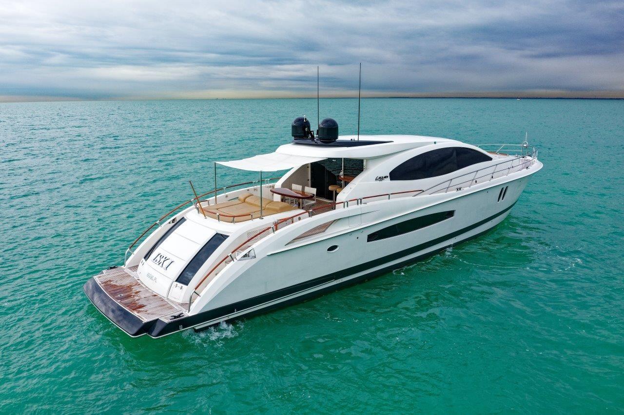 92 Lazzara LSX 2009 NEW LIFE | HMY Yachts
