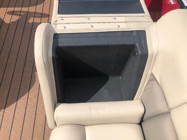 2021 Bentley boat for sale, model of the boat is Elite 253 Admiral & Image # 14 of 32
