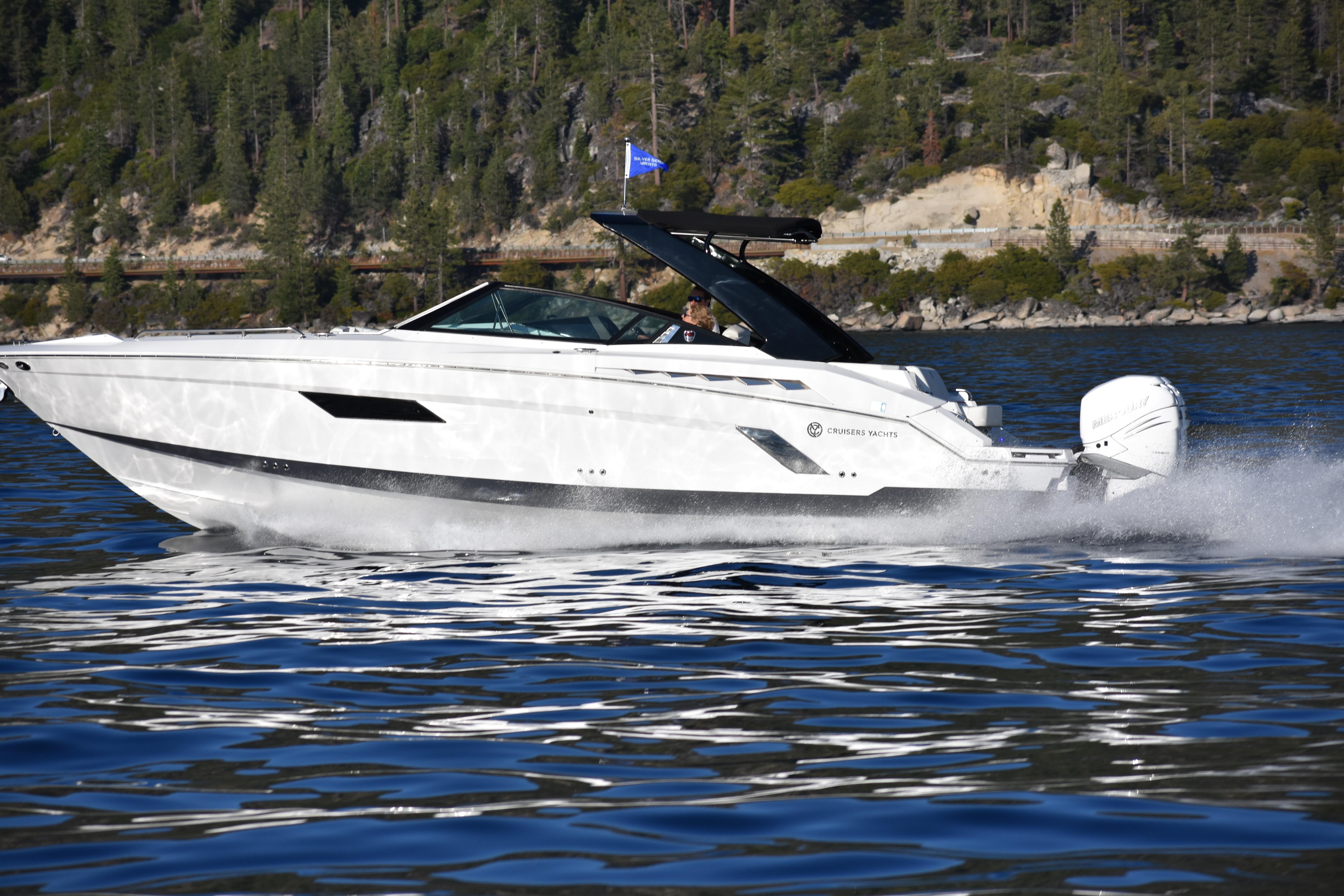 cruisers yachts 338 specs