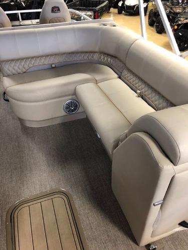 2021 Ranger Boats boat for sale, model of the boat is RP223F & Image # 9 of 17