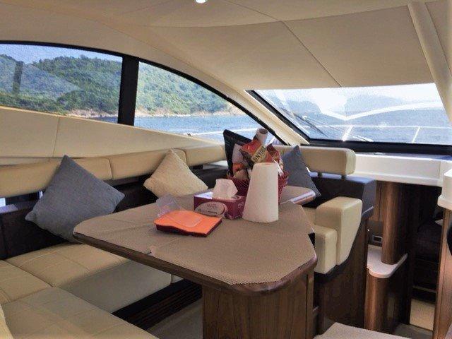 2014 Sunseeker Manhattan 55 Yacht For Sale in 2014 Sunseeker Manhattan 55 Yacht For Sale in
